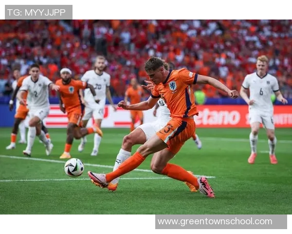 荷兰足球明星辫子造型的魅力与风格探讨 荷兰足球明星辫子造型的魅力与风格探讨