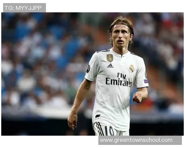 追忆那些因伤病或其他原因遗憾离开的足球明星们的辉煌与梦想 追忆那些因伤病或其他原因遗憾离开的足球明星们的辉煌与梦想