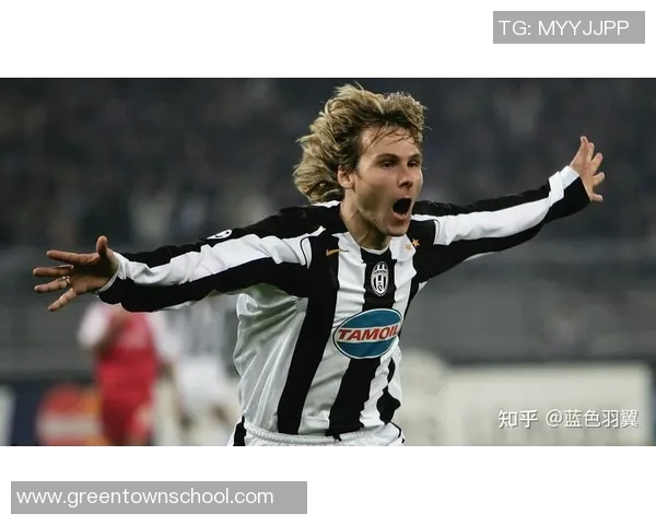 俄罗斯足球明星队长的传奇故事与荣耀时刻回顾 俄罗斯足球明星队长的传奇故事与荣耀时刻回顾