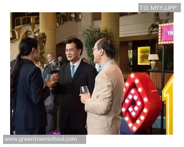 今晚法国足球明星齐聚一堂共襄盛举展现激情与荣耀 今晚法国足球明星齐聚一堂共襄盛举展现激情与荣耀