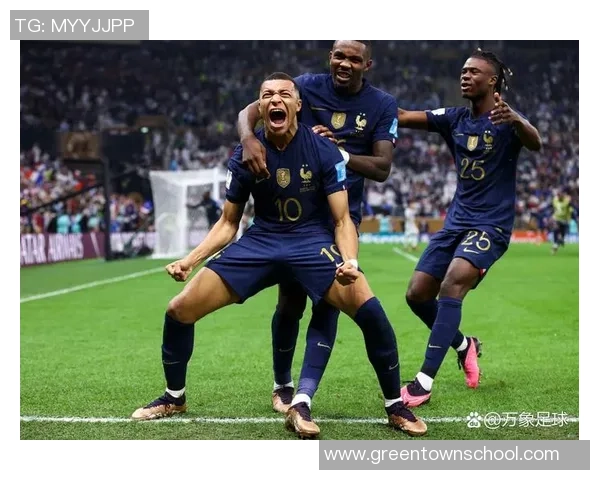 哪个足球明星在场上最够意思让人感动的瞬间盘点 哪个足球明星在场上最够意思让人感动的瞬间盘点