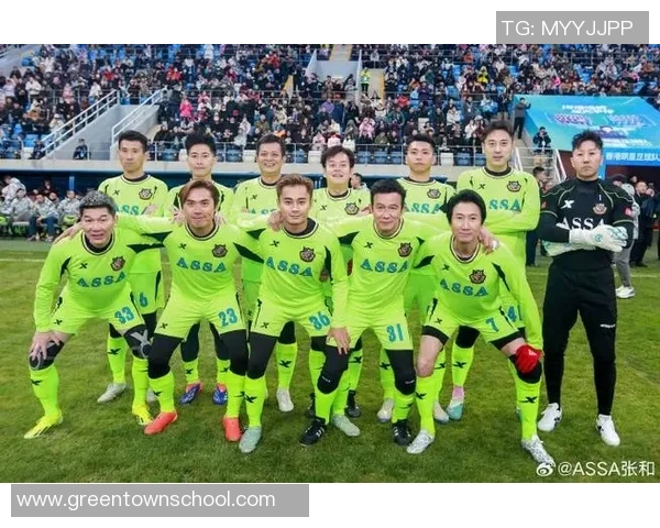 港台足球明星联队齐聚一堂打造超级阵容引领足球新风潮 港台足球明星联队齐聚一堂打造超级阵容引领足球新风潮