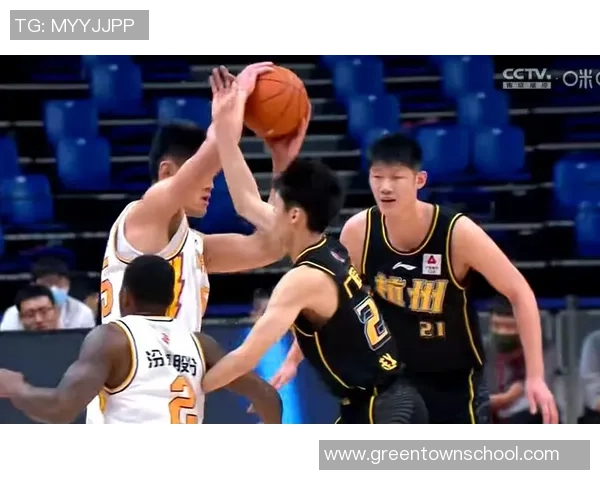 武汉篮球队阵地战解析:战术布局与球队发展新趋势探讨 武汉篮球队阵地战解析:战术布局与球队发展新趋势探讨